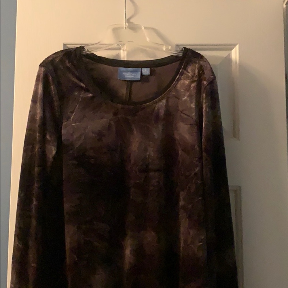 Simply Vera/ Vera Wang Black velour tunic
